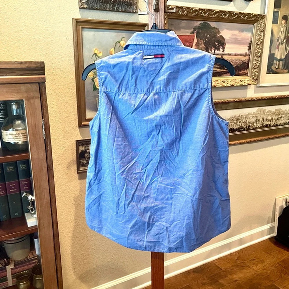 Tommy Hilfiger women sleeveless button cotton chambray top 8 blue coastal beach - Picture 7 of 10